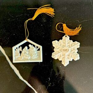 Avon Ornaments, lot of 2